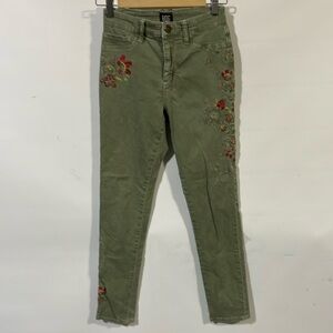 listing-status-banner